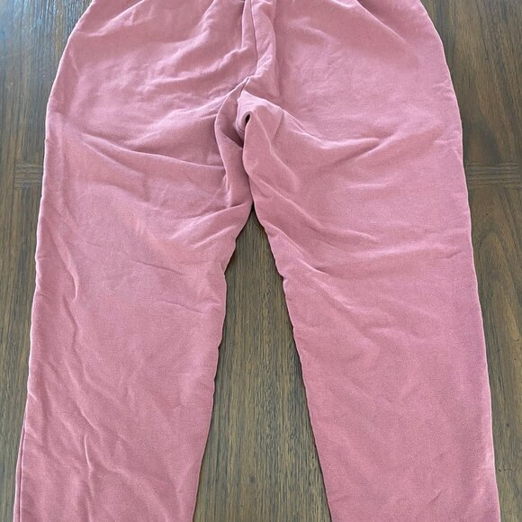 Marine Layer Joggers in Rose Size Medium - Picture 9 of 11